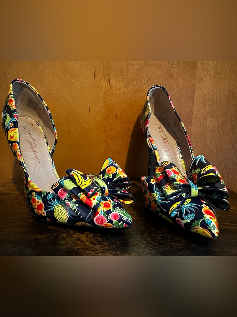 Betsey Johnson Tropical Fruit Print Bow Pointed Toe Pumps Heels